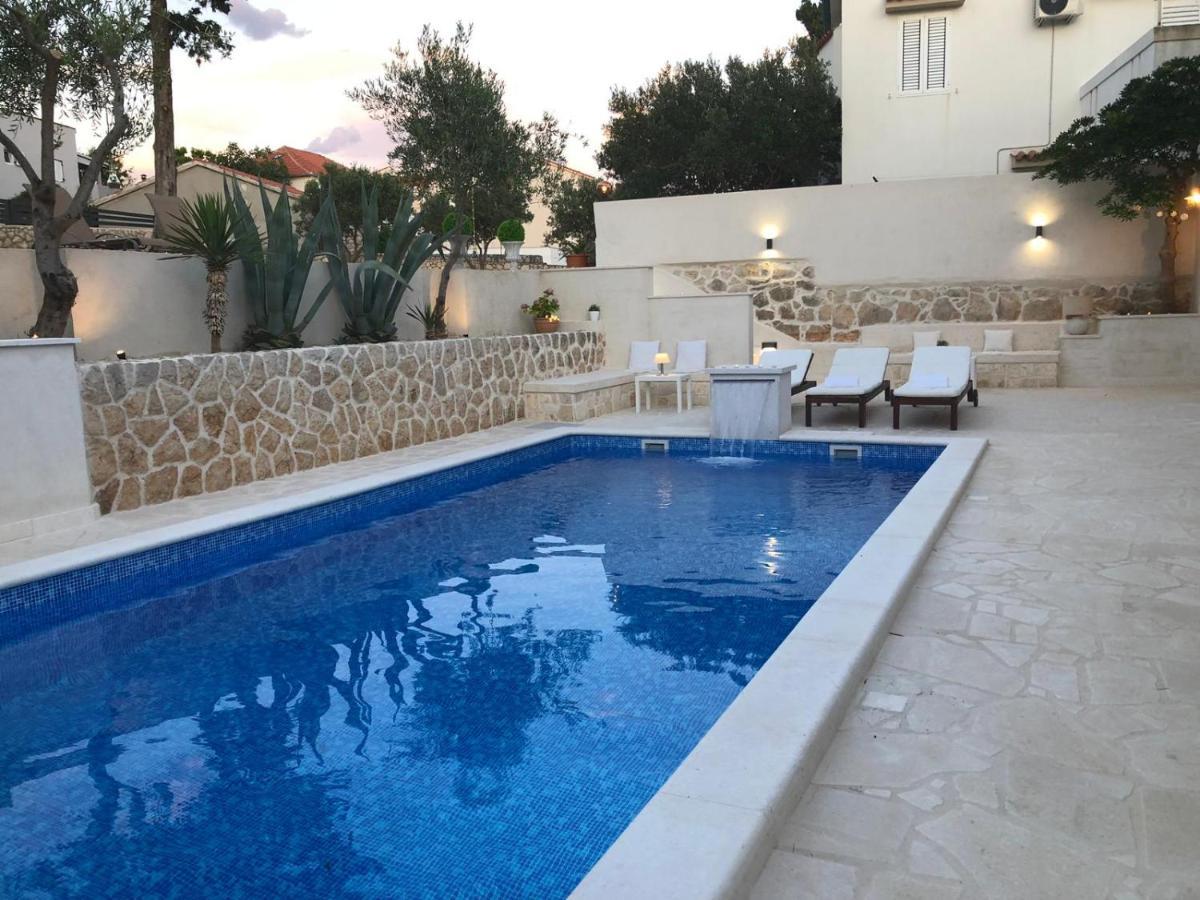Villa Bella With Pool Novalja Exterior foto