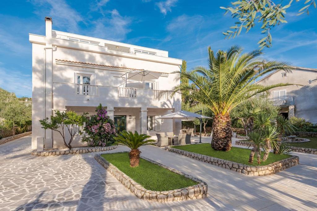 Villa Bella With Pool Novalja Exterior foto
