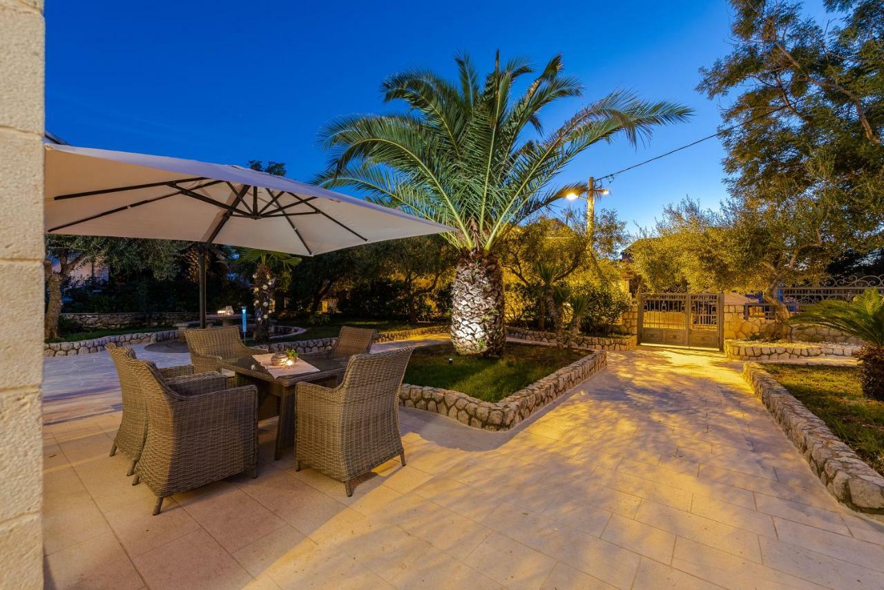 Villa Bella With Pool Novalja Exterior foto